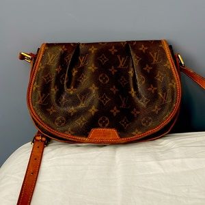 Louis Vuitton cross body